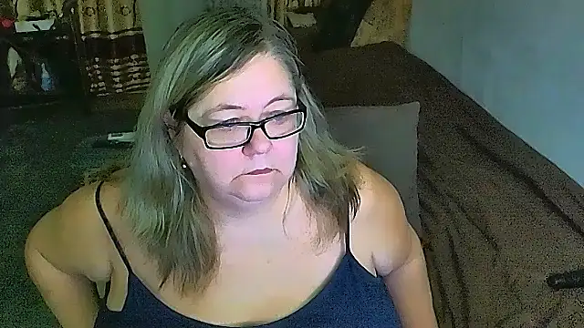 Snapshot of sex2 chatting on December 14, 11:31 pm sex2 online show from December 14, 11:31 pm