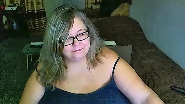 sex2 online show from December 17, 8:42 am