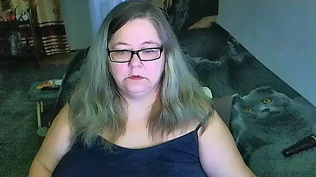 Snapshot of sex2 chatting on May 2, 11:10 pm sex2 online show from May 2, 11:10 pm