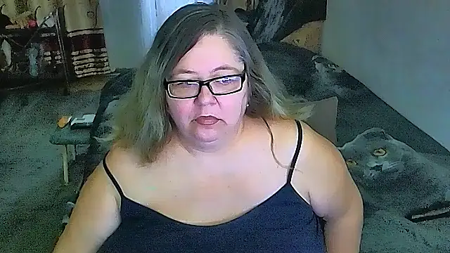 Snapshot of sex2 chatting on May 9, 12:16 am sex2 online show from May 9, 12:16 am
