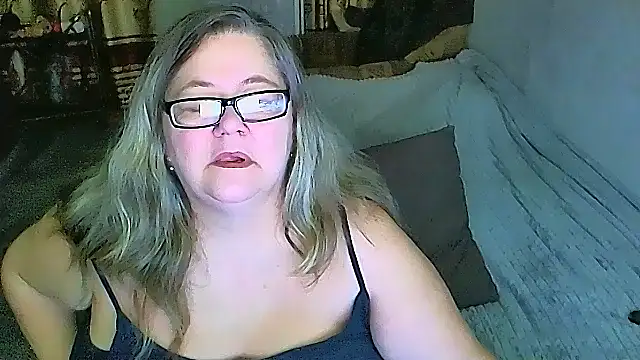 Snapshot of sex2 chatting on May 21, 11:01 pm sex2 online show from May 21, 11:01 pm