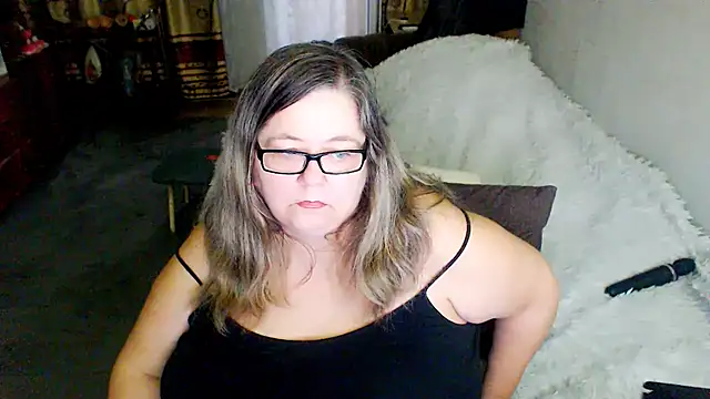 Snapshot of sex2 chatting on June 11, 12:32 am sex2 online show from June 11, 12:32 am