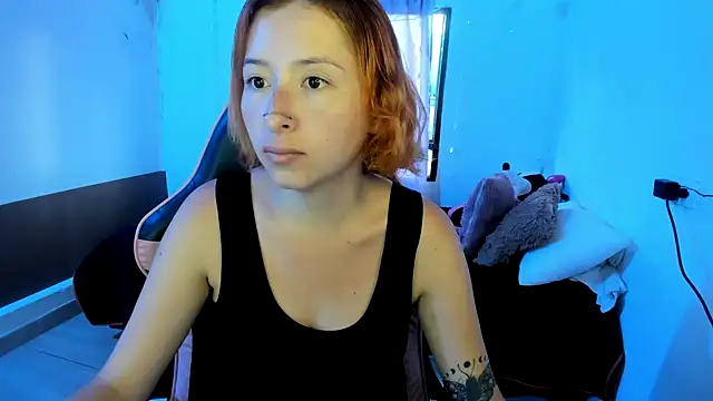 Snapshot of Ginger_Sweetty chatting on March 18, 10:37 pm Ginger Sweetty online show from March 18, 10:37 pm