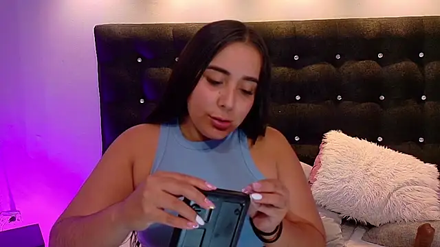 Snapshot of ValenScott1 chatting on January 31, 7:29 pm ValenScott1 online show from January 31, 7:29 pm