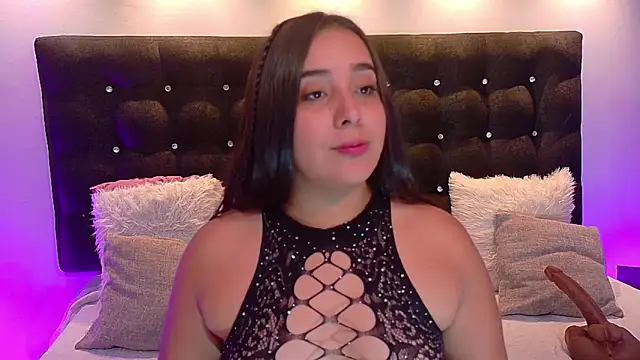 Snapshot of ValenScott1 chatting on February 14, 2:12 pm ValenScott1 online show from February 14, 2:12 pm