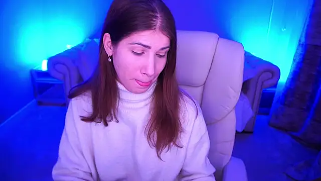 CassandraGood online show from December 3, 7:27 am