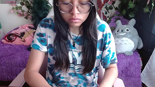 MidoriQuiinn online show from December 10, 1:44 pm