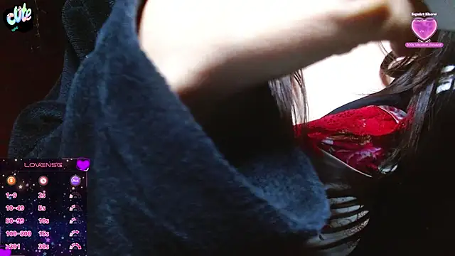 Snapshot of MidoriQuiinn chatting on January 10, 1:51 am MidoriQuiinn online show from January 10, 1:51 am