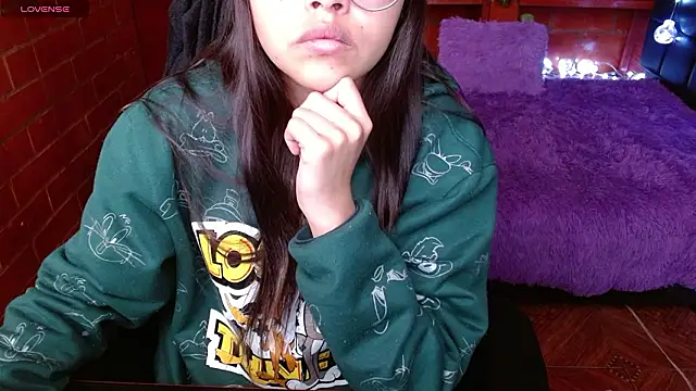 Snapshot of MidoriQuiinn chatting on February 17, 2:35 pm MidoriQuiinn online show from February 17, 2:35 pm