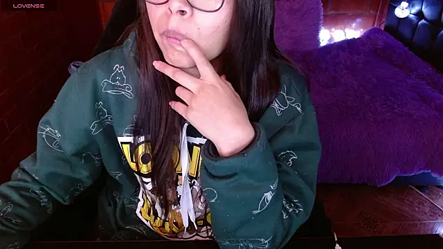 Snapshot of MidoriQuiinn chatting on February 26, 2:38 pm MidoriQuiinn online show from February 26, 2:38 pm