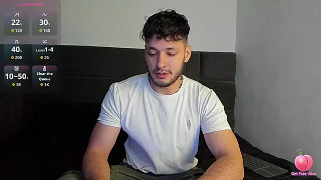 Snapshot of alejandro__2 chatting on November 14, 3:55 pm alejandro 2 online show from November 14, 3:55 pm