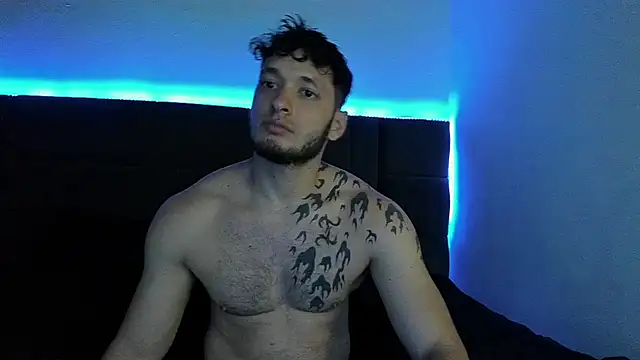 Snapshot of alejandro__2 chatting on November 20, 12:49 pm alejandro 2 online show from November 20, 12:49 pm