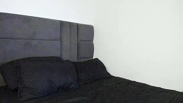 Snapshot of alejandro__2 chatting on December 2, 6:25 pm alejandro 2 online show from December 2, 6:25 pm