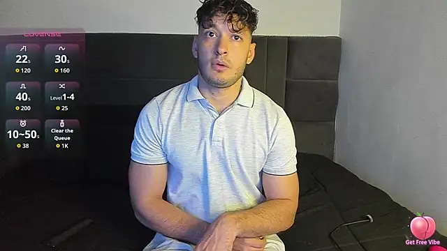 Snapshot of alejandro__2 chatting on January 13, 3:28 pm alejandro 2 online show from January 13, 3:28 pm