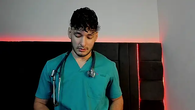 Snapshot of alejandro__2 chatting on February 1, 7:01 pm alejandro 2 online show from February 1, 7:01 pm