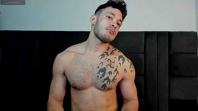 alejandro  2 online show from May 1, 4:00 pm