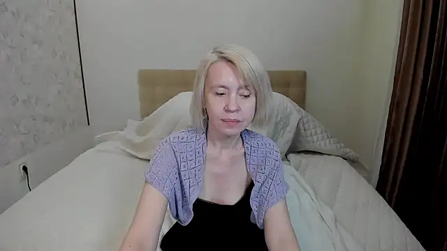 aminalive online show from March 8, 1:17 am