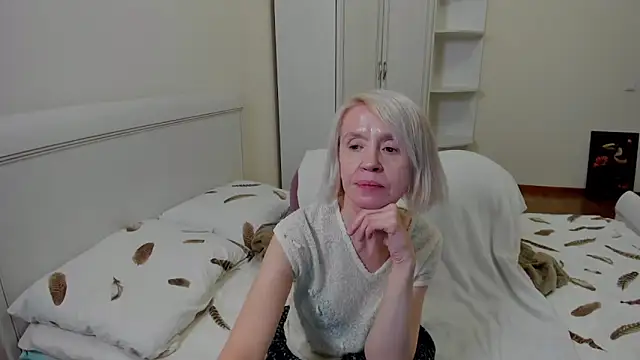 aminalive online show from October 21, 9:04 pm