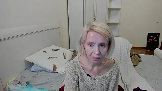 aminalive online show from November 28, 6:21 pm