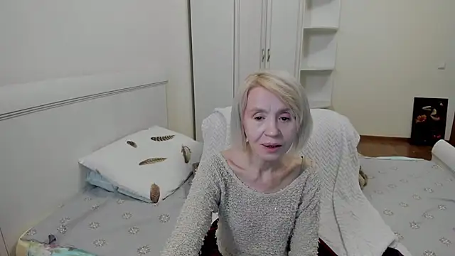 aminalive online show from December 5, 6:48 pm