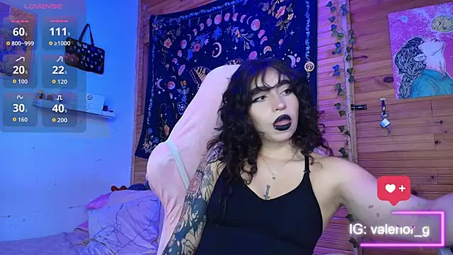 valenor  online show from October 24, 2:08 am