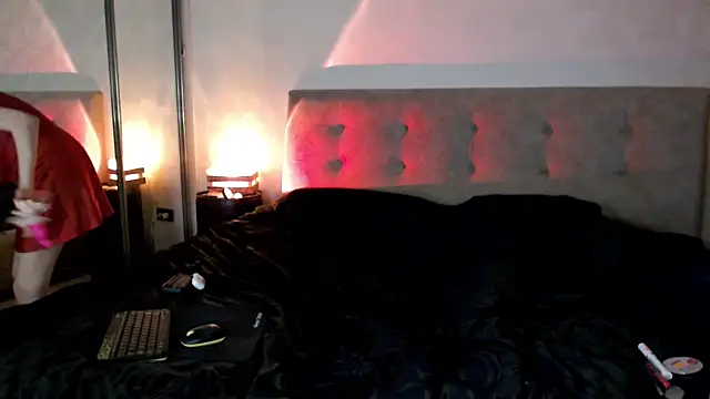 -Yummybabes- online show from April 30, 6:25 pm