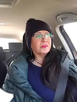 x  KHALEESI  x online show from January 14, 8:52 am