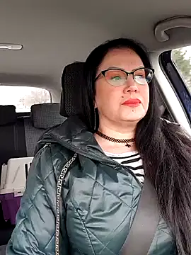 x  KHALEESI  x online show from February 7, 8:01 am