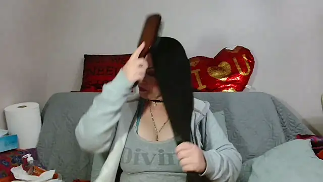 x  KHALEESI  x online show from October 19, 6:41 pm