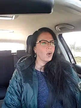 x  KHALEESI  x online show from November 12, 10:04 am