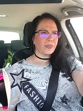 x  KHALEESI  x online show from May 15, 10:22 am
