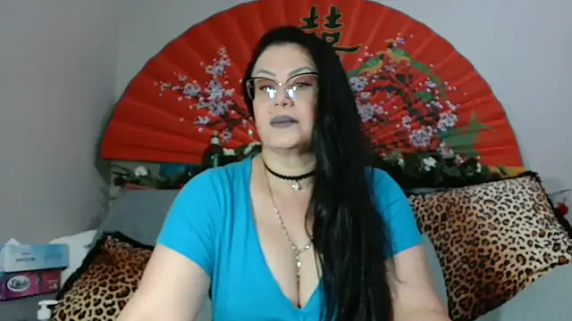 x  KHALEESI  x online show from June 6, 6:56 pm
