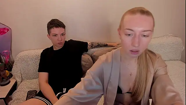 secret dreams   online show from November 21, 2:38 pm