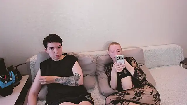 Snapshot of secret_dreams__ chatting on May 22, 8:32 am secret dreams online show from May 22, 8:32 am