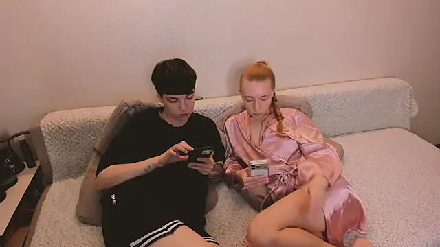 Snapshot of secret_dreams__ chatting on May 24, 5:40 pm secret dreams online show from May 24, 5:40 pm