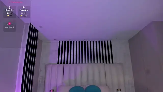 Snapshot of NiaHolland chatting on July 12, 11:29 pm NiaHolland online show from July 12, 11:29 pm