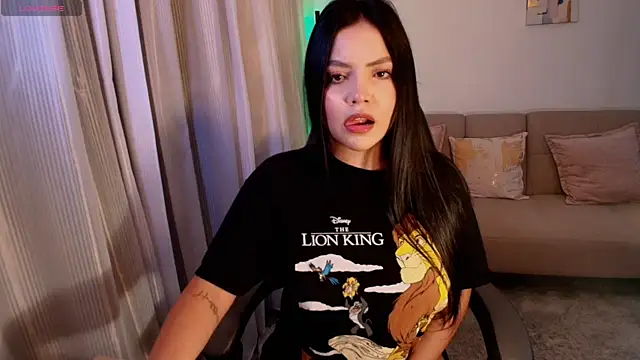 Snapshot of NinaMichelle chatting on November 27, 11:29 pm NinaMichelle online show from November 27, 11:29 pm