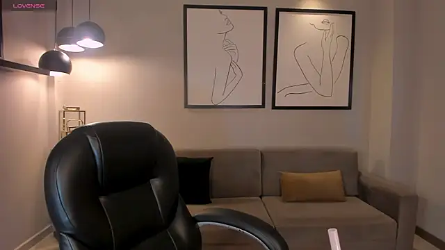NinaMichelle online show from July 17, 6:13 pm