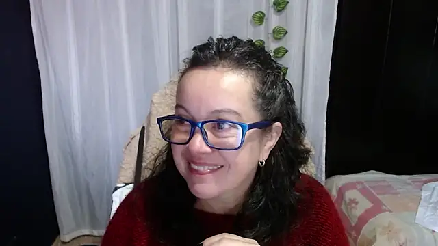 Sonialorens  online show from January 14, 12:24 pm