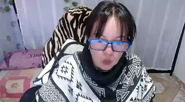 Sonialorens  online show from January 22, 1:32 pm
