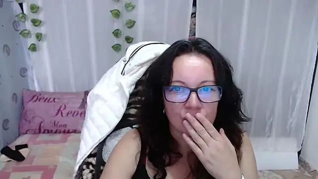 Sonialorens  online show from January 28, 4:19 pm