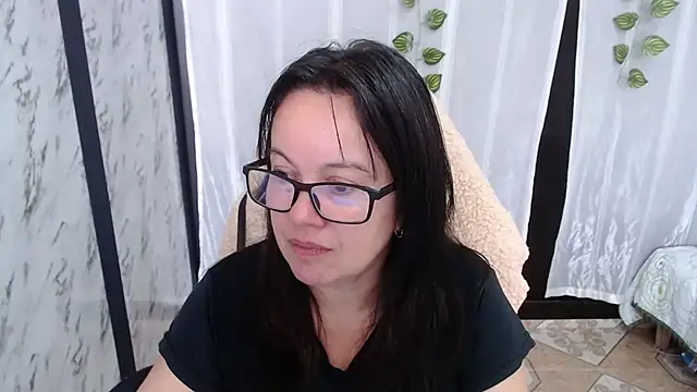 Sonialorens  online show from March 1, 4:33 pm