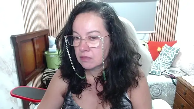 Snapshot of Sonialorens_ chatting on May 8, 12:54 pm Sonialorens online show from May 8, 12:54 pm