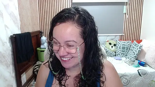 Snapshot of Sonialorens_ chatting on May 13, 2:36 pm Sonialorens online show from May 13, 2:36 pm