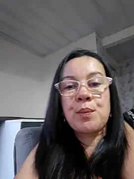 Snapshot of Sonialorens_ chatting on June 14, 11:07 pm Sonialorens online show from June 14, 11:07 pm