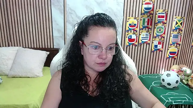 Snapshot of Sonialorens_ chatting on June 23, 7:56 pm Sonialorens online show from June 23, 7:56 pm