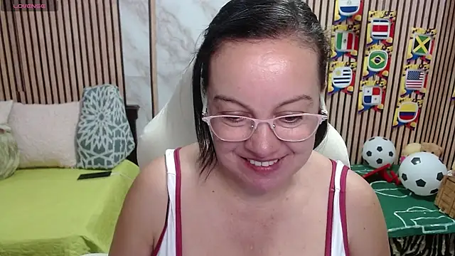 Snapshot of Sonialorens_ chatting on June 29, 4:07 pm Sonialorens online show from June 29, 4:07 pm