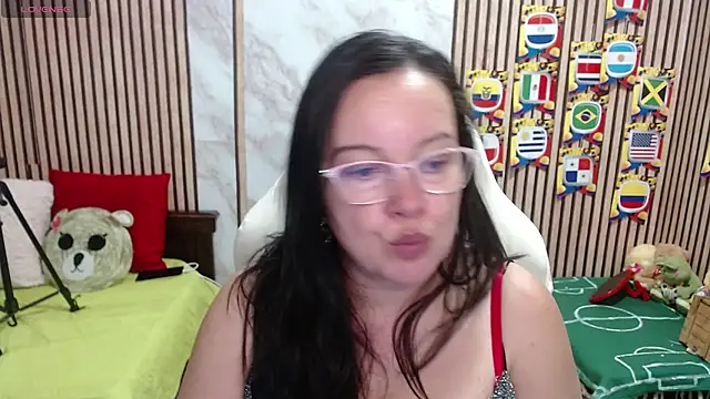 Snapshot of Sonialorens_ chatting on July 14, 9:20 pm Sonialorens online show from July 14, 9:20 pm