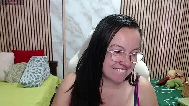 Snapshot of Sonialorens_ chatting on July 21, 8:00 pm Sonialorens online show from July 21, 8:00 pm