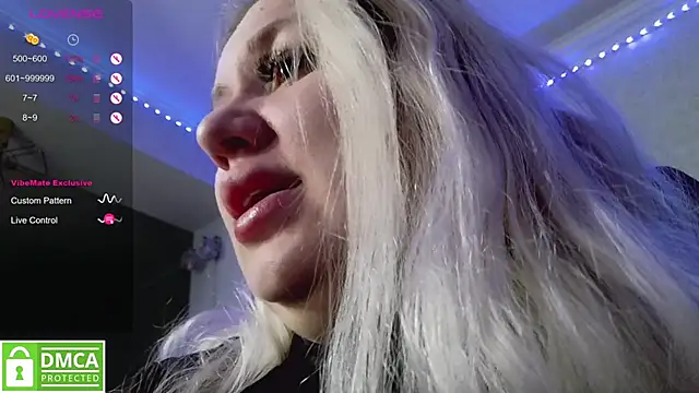 Snapshot of elven_dreams_ chatting on March 22, 10:15 pm elven dreams online show from March 22, 10:15 pm